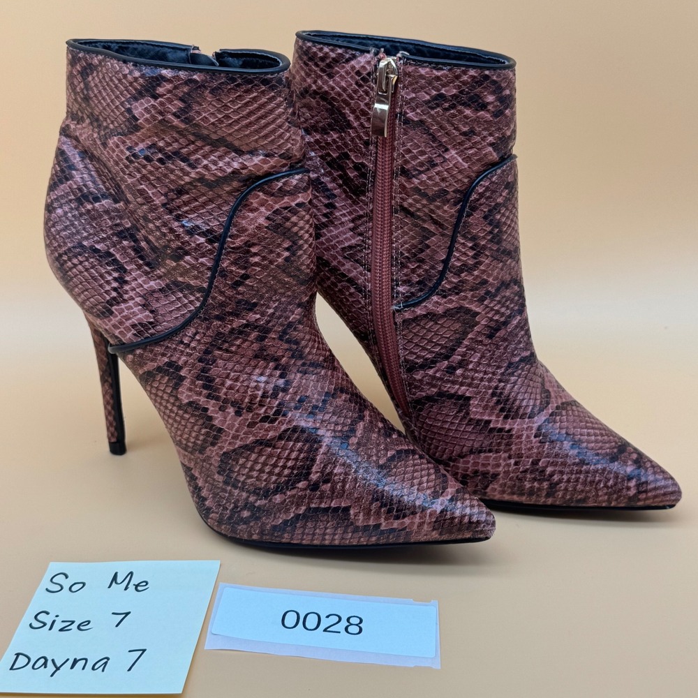 So Me Dayna 7 Snake Print Stiletto Heel Ankle Boots Women's Size 7‎